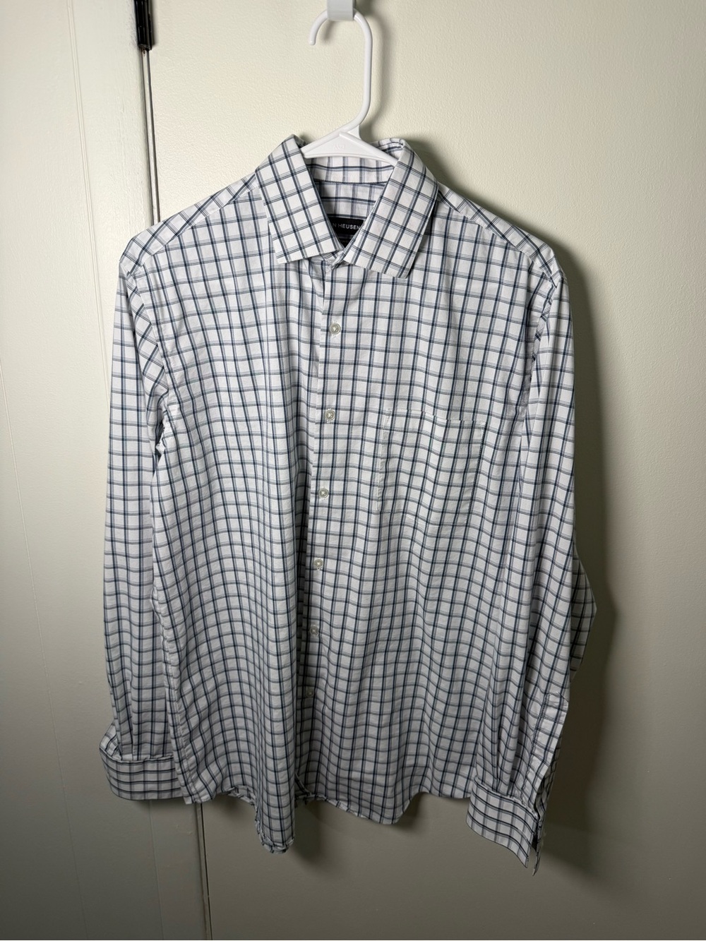Van Heusen Men’s Dress Shirt | Blue Plaid Stain Shield | 15–15.5 34/35 | GUC